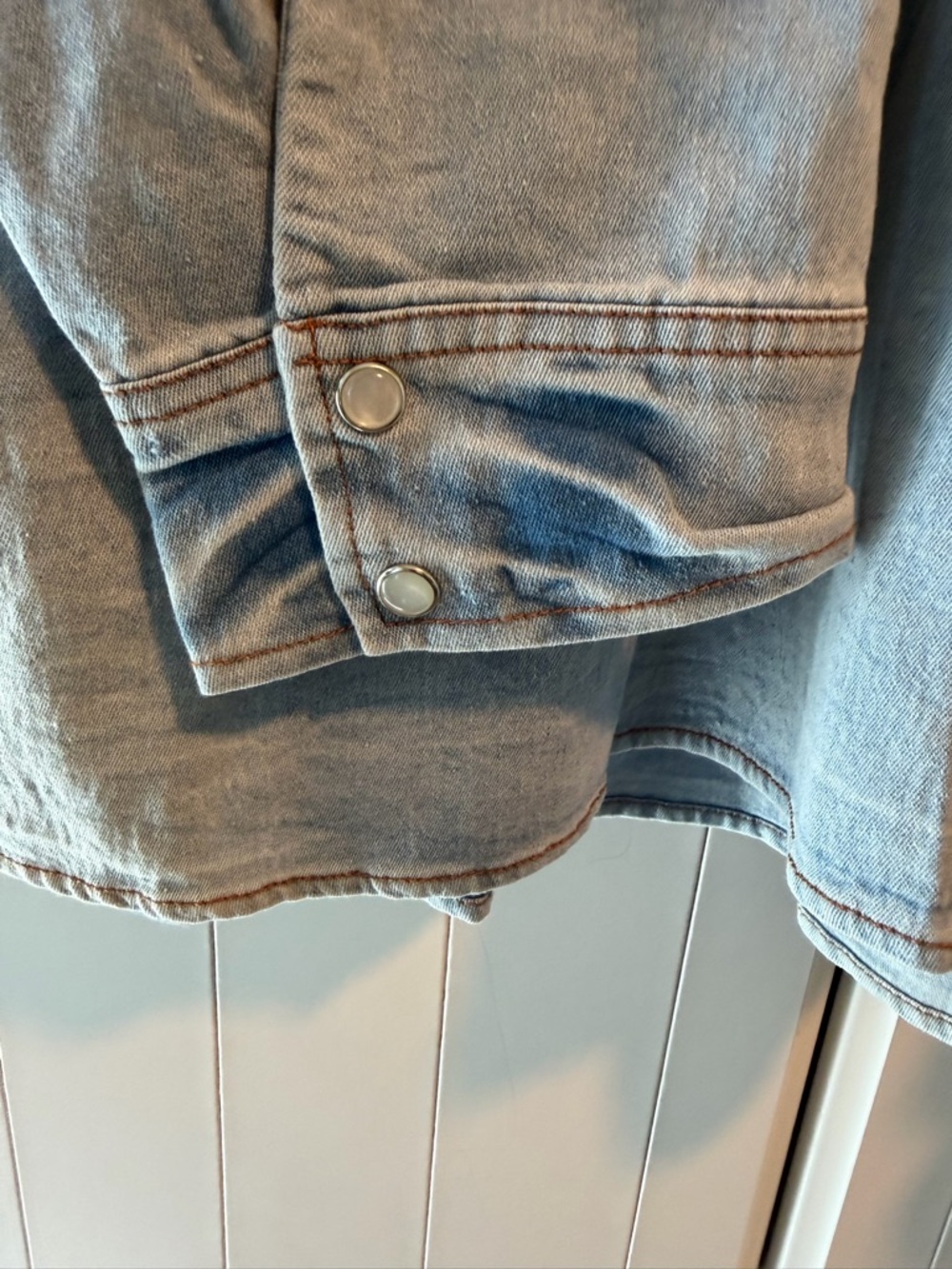 020 Hayden Light Blue Denim Shirt with Peplum Hem - Picture 4 of 4